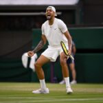 Nick Kyrgios îl învinge pe Tsitsipas în cel mai încins duel de până acum de la Wimbledon. Tabloul complet al optimilor la masculin