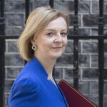 Liz Truss va suspenda Protocolul nord-irlandez dacă va deveni premier al Regatului Unit