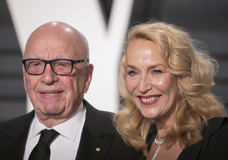 Fotomodelul Jerry Hall divorțează de miliardarul Rupert Murdoch