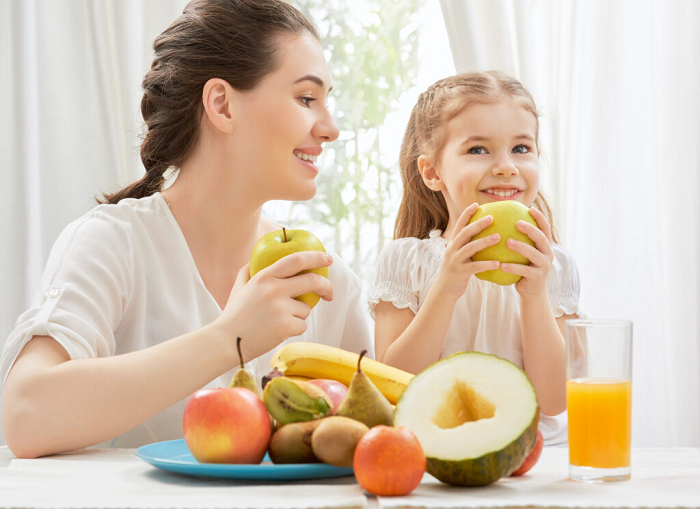 Sucul natural de fructe, asociat cu creșterea în greutate la copii și adulți - studiu