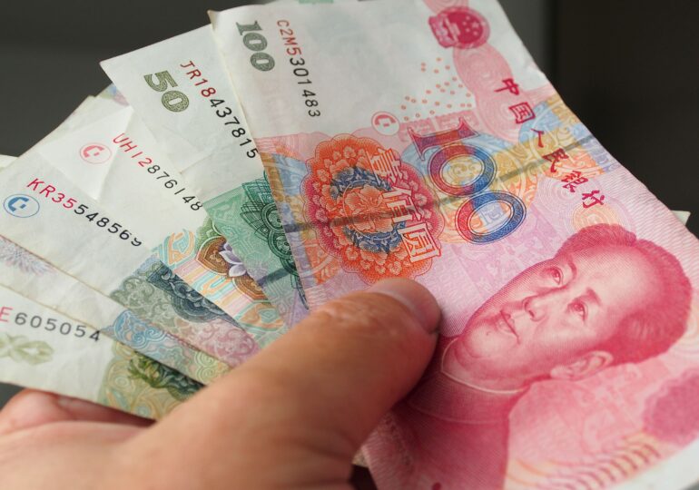 Lupte de stradă în China, pentru că oamenii nu-și pot retrage banii de la bancă