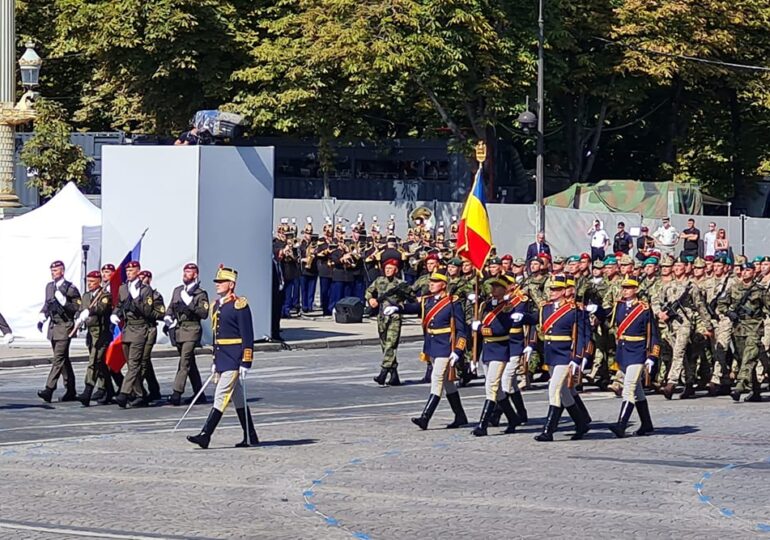 Defilare militară de Ziua Naţională a Franţei, sub semnul războiului rus. România a deschis parada (Foto & Video)