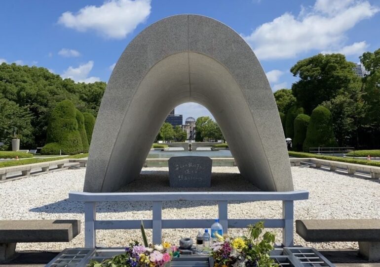 77 de ani de la primul bombardament atomic: Clopotele au bătut la Hiroshima