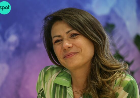 Irina Pencea, eMAG, despre cum se schimbă lumea: Găsești orice cauți într-un singur loc. Shopping fără efort. Vezi în magazin, cumperi online. De la advertising la content