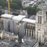 „Nu ne-am vândut sufletul Diavolului!” Conflict între „dulgherii medievali” și Macron, pe reconstrucția Notre Dame