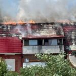 Incendiu puternic la un bloc din Popeşti-Leordeni  (Video)