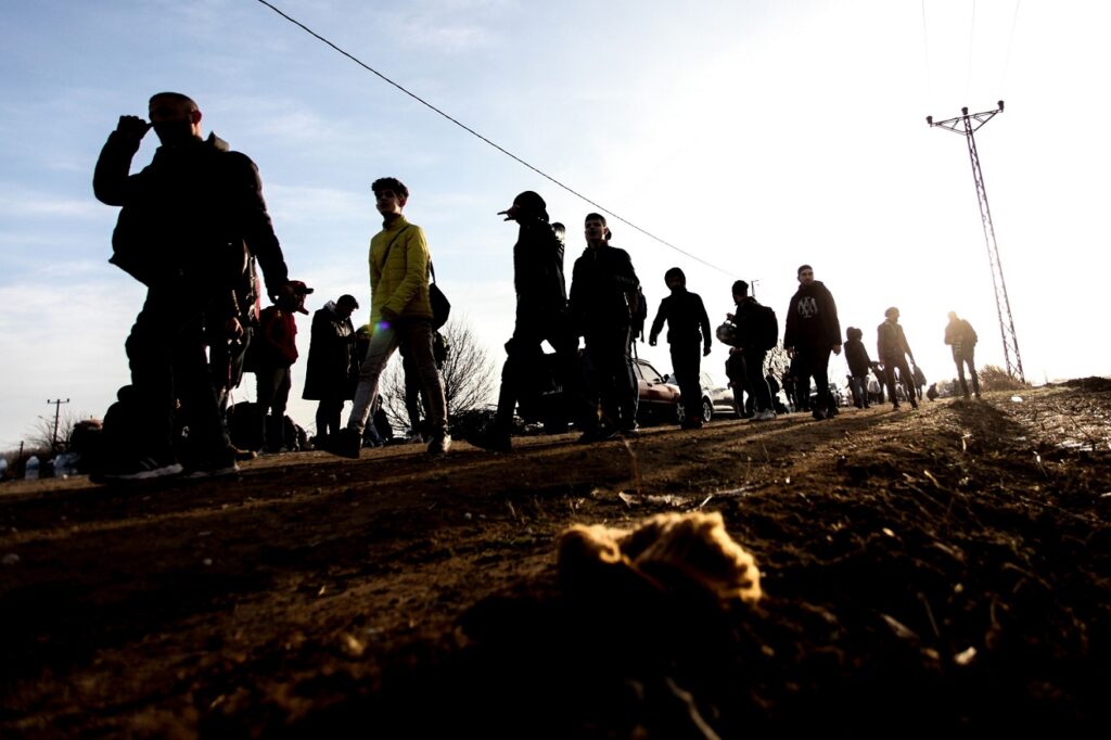 Pactul UE privind migrația și azilul intră în vigoare vineri. Mecanism de solidaritate controversat
