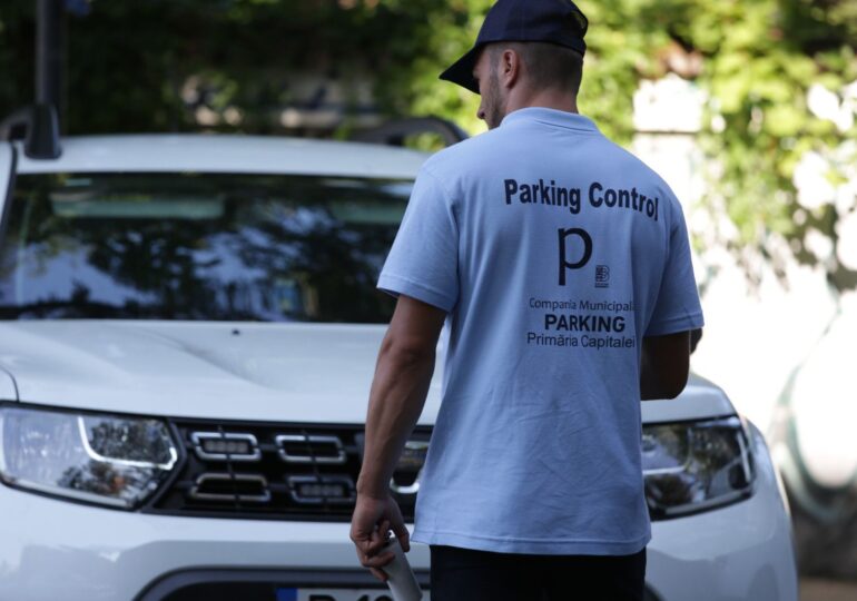 Atenție, șoferi! Orice întârziere la plata parcării în centrul Capitalei vă costă de Legea, aplicată după ureche - spotmedia.ro