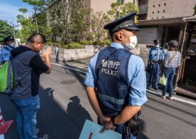 Un polițist din Japonia a pierdut documente despre anchete importante după ce s-a îmbătat și a adormit pe stradă