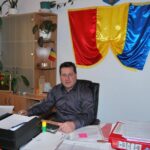 Un primar din Vaslui e supărat pe piloţii de vânătoare: Îşi bat joc, alungă ploaia! Ce spune MApN