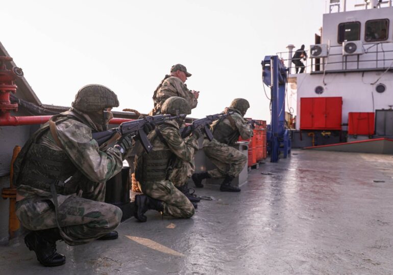 China va trimite trupe în Rusia pentru exerciţii militare comune