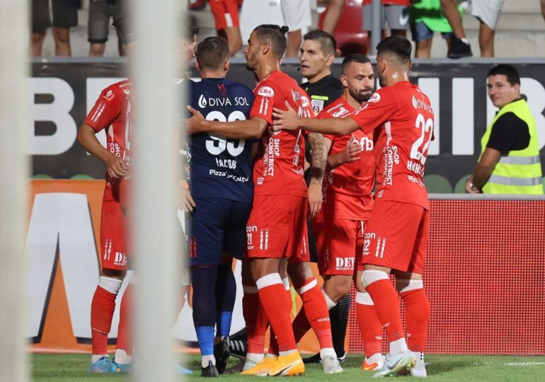Superliga: Victorie la limită pentru UTA Arad