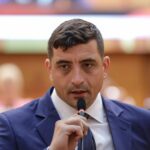 Cum a ajuns Simion să le vorbească elevilor de la Lazăr. Directoarea colegiului: „Nici nu am putut să judec. Mi s-a scurs sângele în picioare”