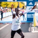 Record mondial la maraton stabilit de kenyanul Eliud Kipchoge