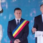 Iohannis a bifat deschiderea anului școlar cu un discurs despre calea corectă şi competiţia justă (Video)