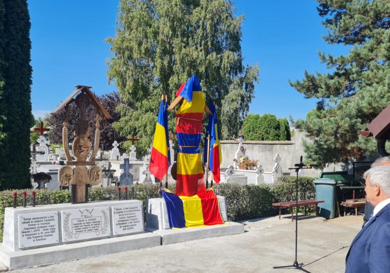 Monument dedicat "eroilor" fostei Securități, dezvelit la Pitești, orașul odiosului experiment