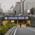 Accident în Pasajul Unirii: Primăria Sectorului 4 îi face șoferului plângere penală pentru distrugere (Video)