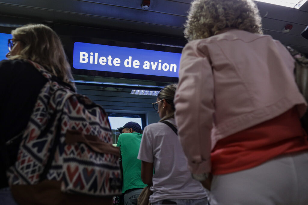 Aeroportul Otopeni are cea mai mare rată a zborurilor anulate dintre marile aeroporturi europene