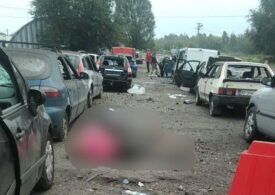 Carnagiu în Zaporojie, unde un convoi umanitar a fost bombardat: Acuzații reciproce pentru zecile de morți și răniți (Foto)