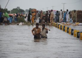 Inundațiile catastrofale din Pakistan au format un lac uriaș, ce se întinde pe 100 de kilometri (Foto)