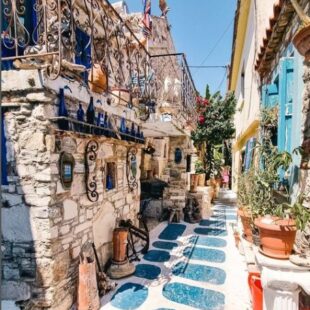 Samos, insula grecească ideal de vizitat în această periodă. Plajă și vin. Ce poți să-ți mai dorești? (Galerie foto)