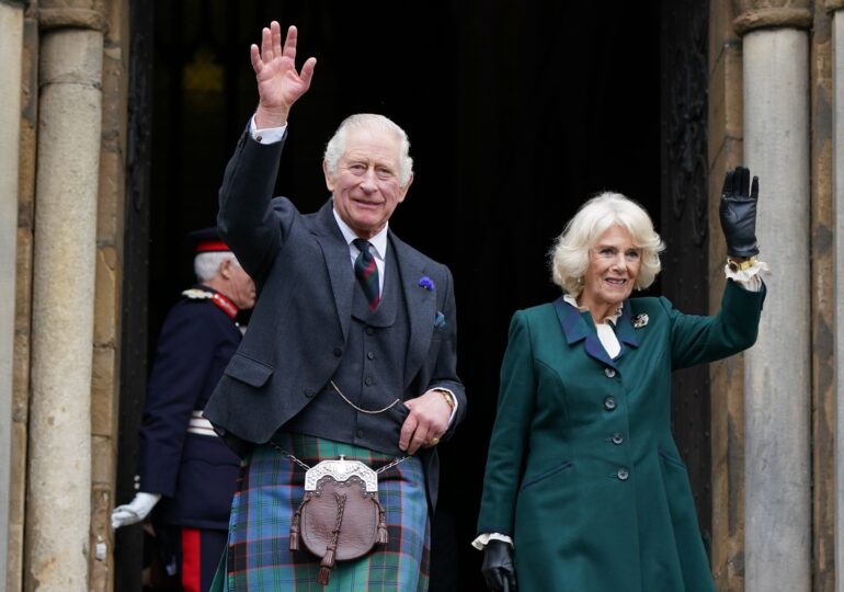 Regele Charles nu vrea să locuiască la Buckingham. Cum arată reședințele sale (Galerie foto)