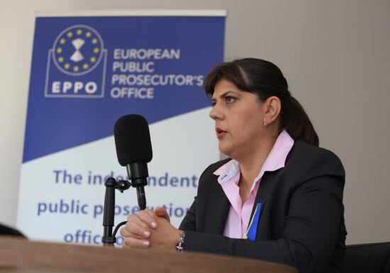 Demisii la nivel înalt în guvernul din Grecia în urma scandalului fraudelor cu fonduri UE pentru agricultură, investigat de Kovesi