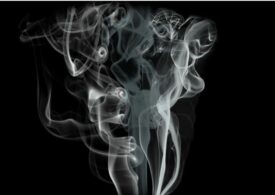 Cum atacă fumul de țigară pielea nefumătorilor