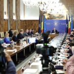 Guvernul reduce numărul de secretari de stat din ministere