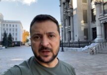Zelenski s-a filmat pe străzile din Kiev ca să demonstreze că nu a fugit (Video)