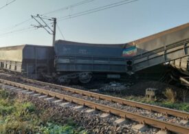 Un tren de marfă cu 3.000 de tone de cărbune a deraiat lângă Filiași. 6 vagoane s-au răsturnat