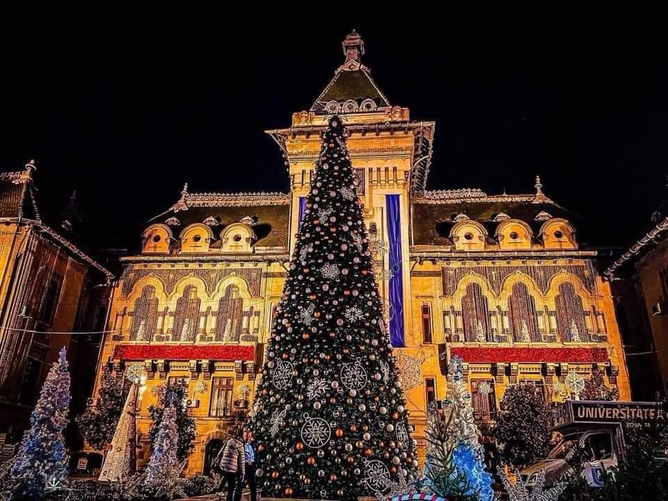 La Craiova, târgul de Crăciun are peste 1 km pătrat și ține 2 luni. A  început cu un concert mare, cu vedete. Cât costă promovarea internațională  - spotmedia.ro