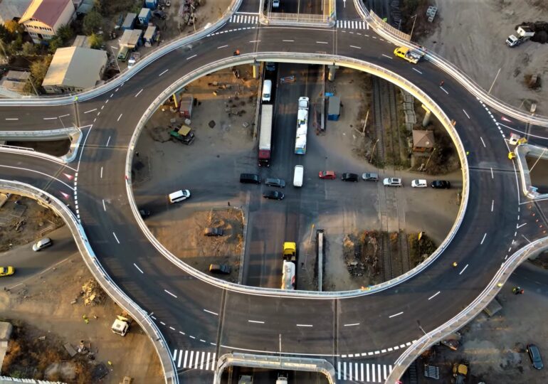După 7 ani de chin, s-a deschis pasajul de la Domnești, primul giratoriu suspendat de pe Centura Capitalei. Cum va ajuta