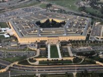 Breșe uriașe de securitate la Pentagon și FBI. Datele a aproape 3 milioane de persoane au fost expuse. Ce vor hackerii