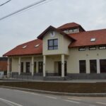 Mesajul primăriei Ciugud pentru roboțelul ION: Nu fura munca altora! Cu ce l-a prins și cum răspund consilierul lui Ciucă, dar și ministrul Burduja