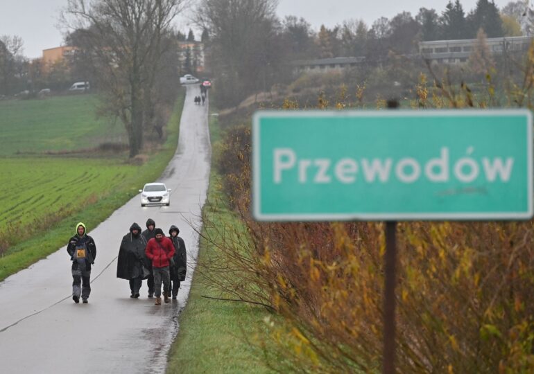„Toată lumea își va aminti de Przewodów”. Reportaj în satul polonez lovit de războiul din Ucraina