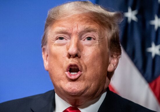 Șoarecii transgender și paranoia gay: Cum a ajuns Trump să lupte cu știința și să șteargă dovezi istorice