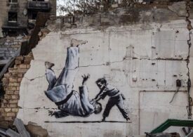 Banksy, în Ucraina. Mai multe picturi au apărut pe pereții unor clădiri bombardate (Foto)