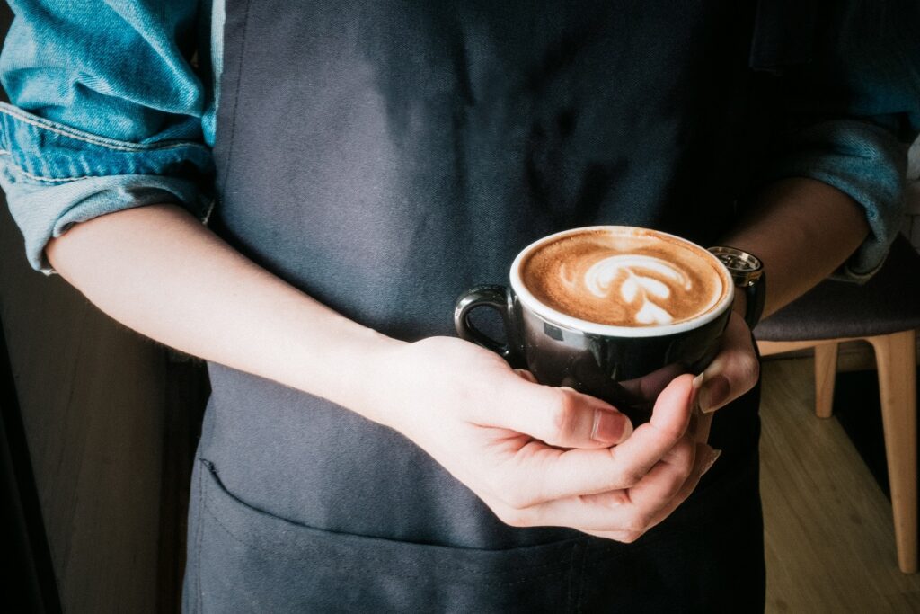 Devine prea cald pentru băutura preferată a planetei. Ce se întâmplă în țările cultivatoare de cafea