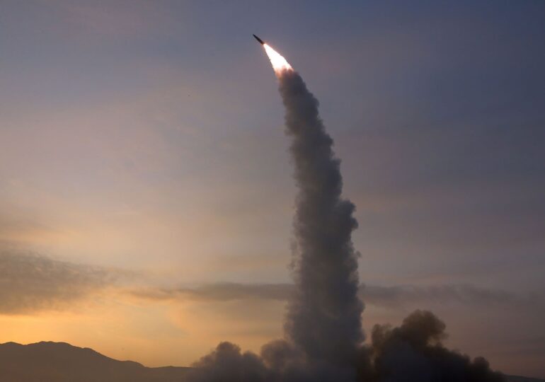 Coreea de Nord a lansat o rachetă balistică, în timpul vizitei lui Blinken la Seul