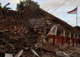 Un cutremur puternic a omorât cel puțin 162 de oameni în Indonezia (Foto)