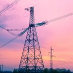 Mai eficient și mai ieftin: E posibilă o rețea electrică ecologică pentru UE?