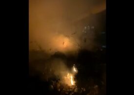 Incendiu cu degajări mari de fum toxic în Vulcan (Video)