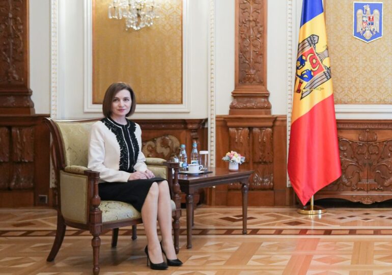Maia Sandu - președinta României? Schiță de proiect