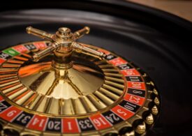 Avocatul Poporului atacă la CCR ordonanța privind organizarea și exploatarea jocurilor de noroc