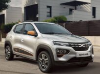 Avertisment BM: Concentrarea exporturilor auto expune România. Deficit comercial de 12,5 miliarde de euro al sectorului mașini