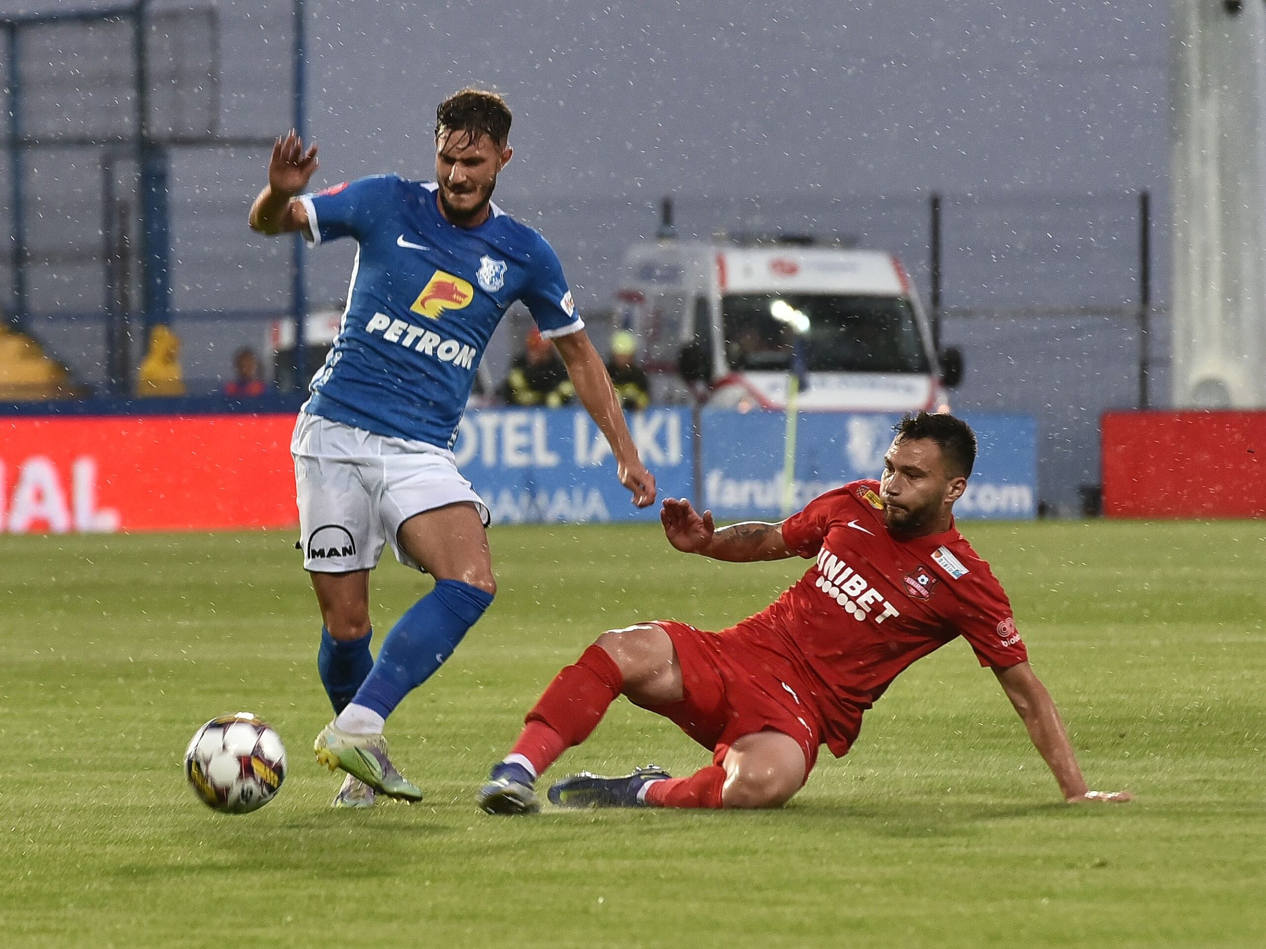 SIBIU - FOTBAL - SUPERLIGA - FC HERMANNSTADT - U CLUJ - 28 AUG 2023 -  Inquam Photos