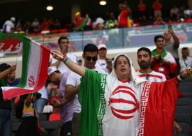 Un fotbalist iranian riscă să fie executat în public înainte de Crăciun, alături de alte zeci de persoane