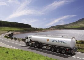 În plină furtună mediatică, OMV Petrom scumpește carburanții