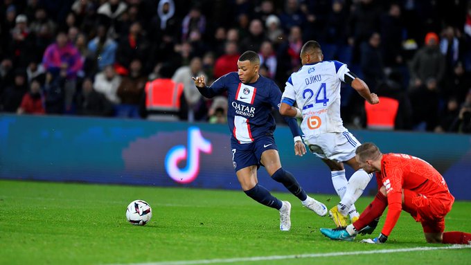 PSG, victorie dramatică în ultimul minut cu Strasbourg, cu un Neymar eliminat (Video)